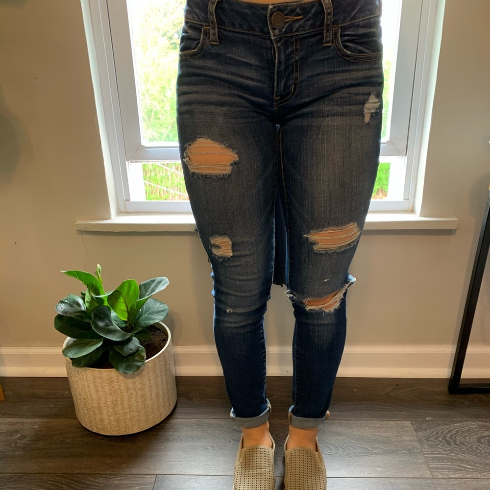 American Eagle ripped jeggings size 0 reg.